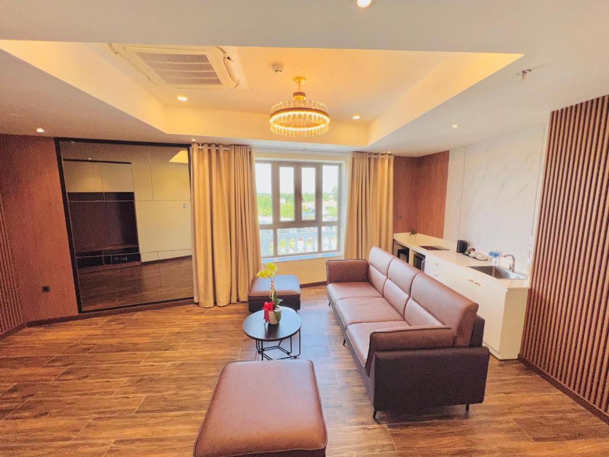Mai Vy Hotel Tay Ninh ภายนอก รูปภาพ